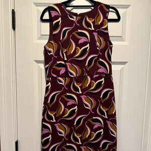 Burgundy and purple dress with a flattering fit #dresses